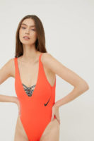 Červené dámske cele plavky Nike recyklovaný materiál